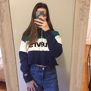 Levi’s cropped hoodie